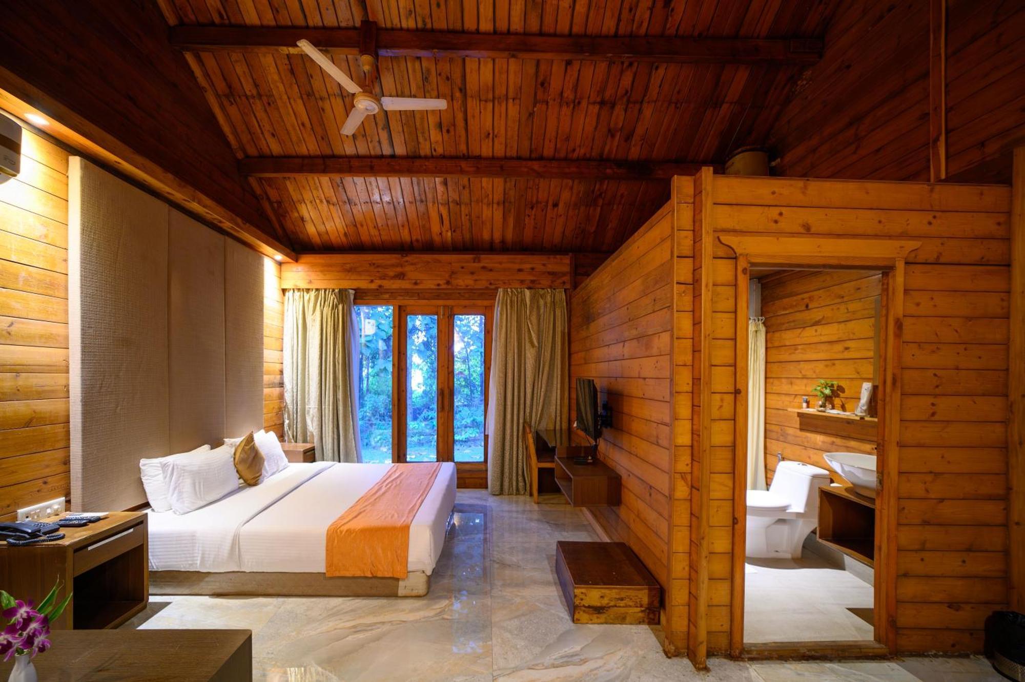 Sinclairs Retreat Dooars, Chalsa Hotel Екстериор снимка